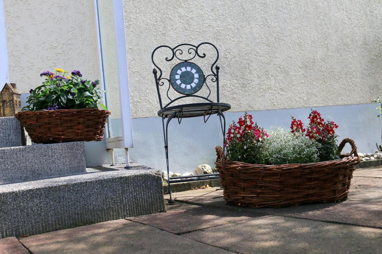 Ferienwohnungen Domblick-Herkenrath Bergisch Gladbach Exteriör bild
